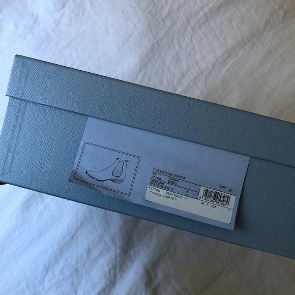 Prada Black Leather Square Toe Chelsea Boots New - Picture 10 of 10